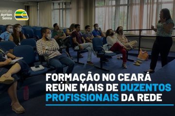 Uma formação no Ceará reúne mais de dezenas de profissionais da rede em uma sala de aula.