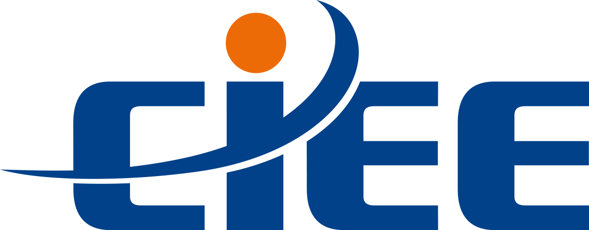 Logotipo do CIEE em fundo preto.