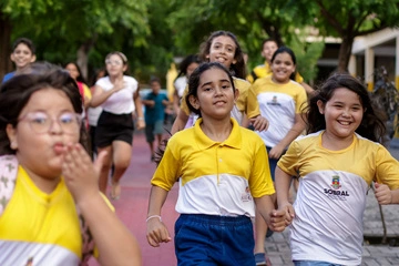 Ambientes de diálogo ajudam a prevenir a violência escolar e fortalecem a convivência.
